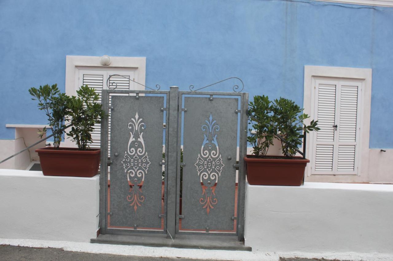 Camere Dieci Maggio- Beb Dory, Nemo, Guizzo Ponza Exterior photo